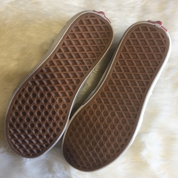 Unisex Vans Sneakers - Picture 5 of 8